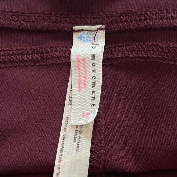 Free people movement active wear workout kali crop leggings wine red size small - Picture 3 of 13